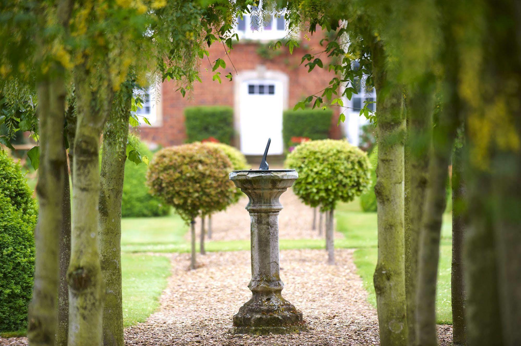 Chicheley Hall Exterior photo